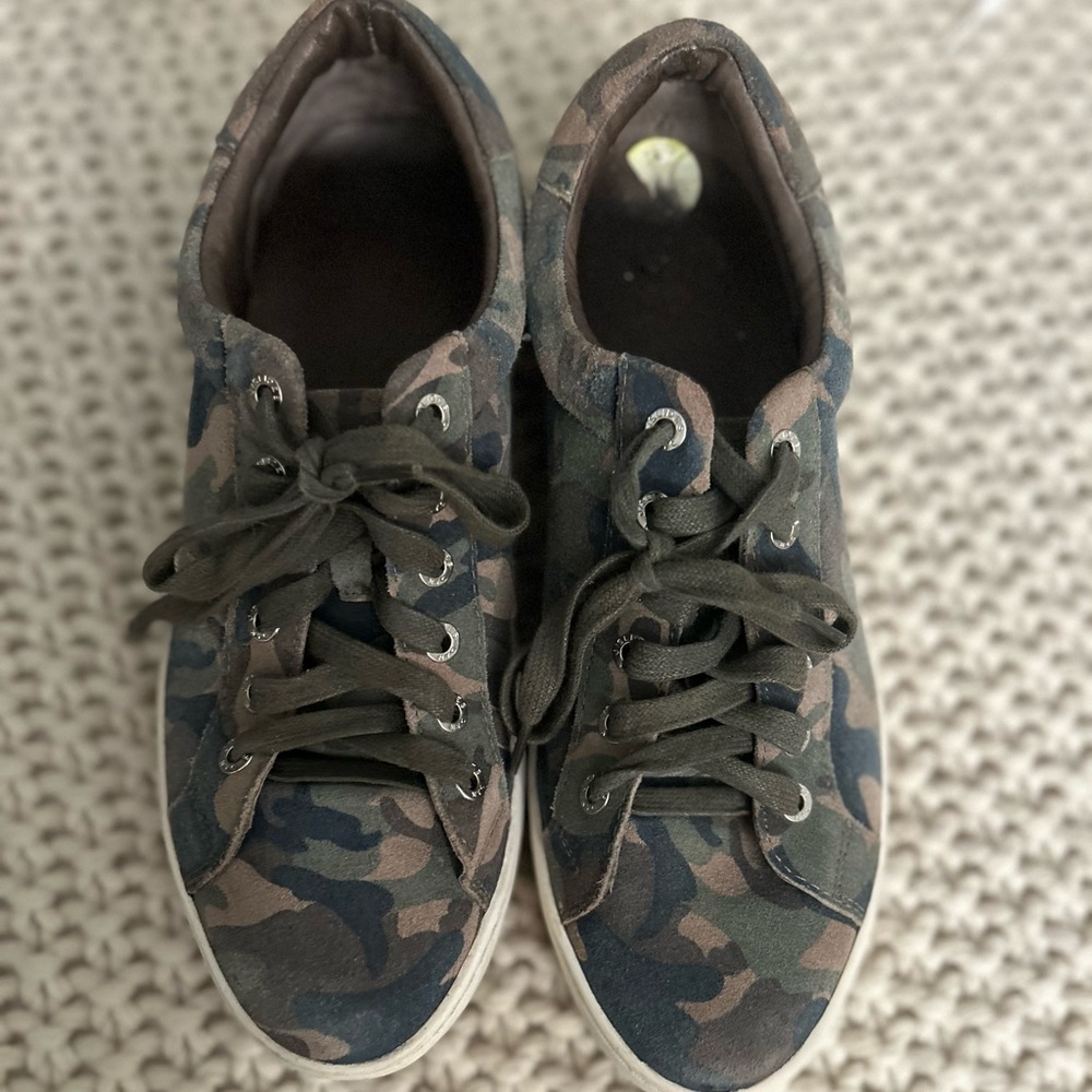 J Slide Sneakers
